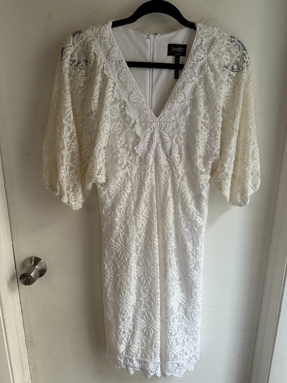 Laundry by Shelli Segal Dress Size 6 White Floral Lace V Neck Midi Bridal